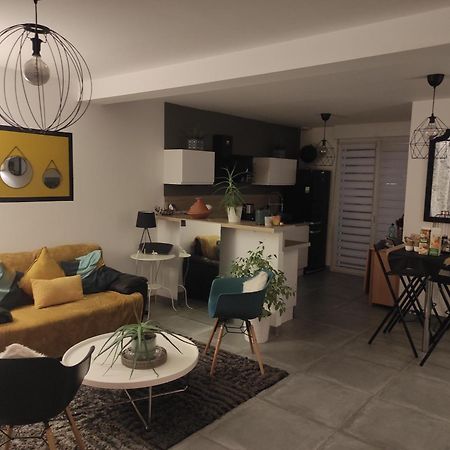 Chez Driss Apartment Crevin ภายนอก รูปภาพ