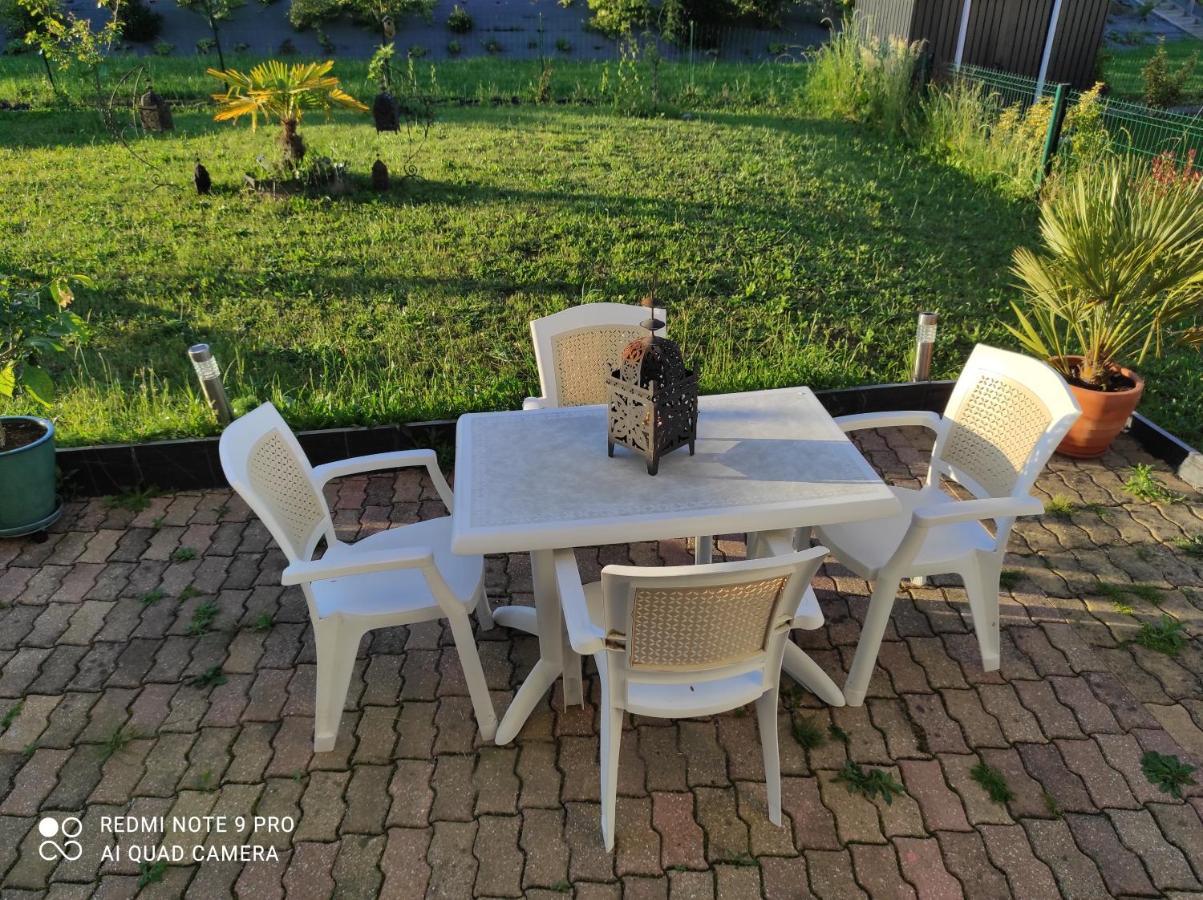 Chez Driss Apartment Crevin ภายนอก รูปภาพ